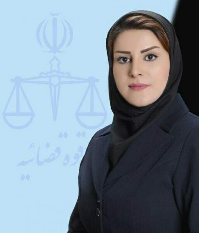 وکیل پایه یک دادگستری